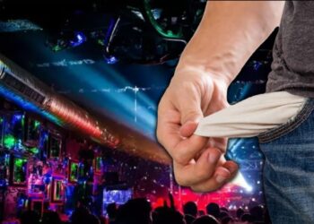 Eğlence Mekanında Uyku Pahalıya Patladı! Banka Hesabına Bakınca Gözlerine İnanamadı