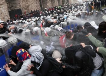 Ekrem İmamoğlu Protestolarında Tutuklanan Öğrenciler İçin 'Siyasi Yasak' İstemi