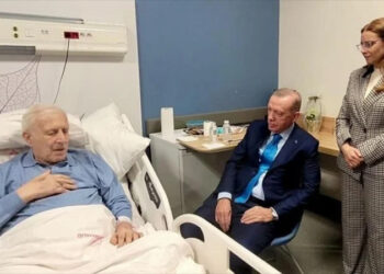 Erdoğan'ın eski yol arkadaşı AKP Kocaeli İl İstişare Kurulu Üyesi Burhan Abiş hayatını kaybetti