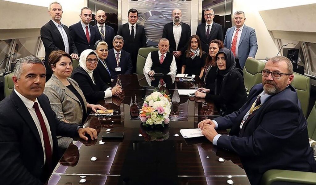 Erdoğan'ın uçağının müdavimiydi: Diploması araştırılıyormuş