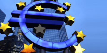 Euro Bölgesi'nde yıllık enflasyon martta düştü