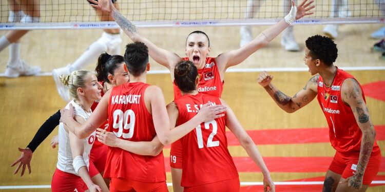 Filenin Sultanları'nın VNL Kadrosu Belli Oldu! İki İsmin Yokluğu Dikkat Çekti