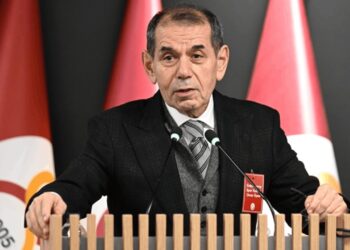 Galatasaray Başkanı Dursun Özbek'ten Fenerbahçe'ye Ağır Sözler: 'Ülke Futbolu Sizden Çok Sıkıldı'