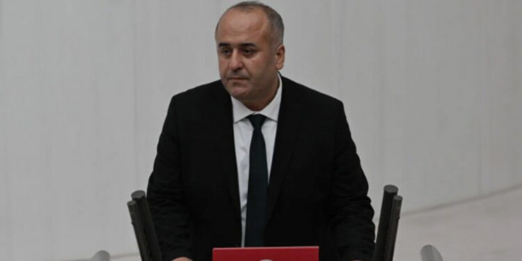 Hasta tutsak Akay’ın durumuna dair tıbbi çelişki Adalet Bakanlığı’na soruldu