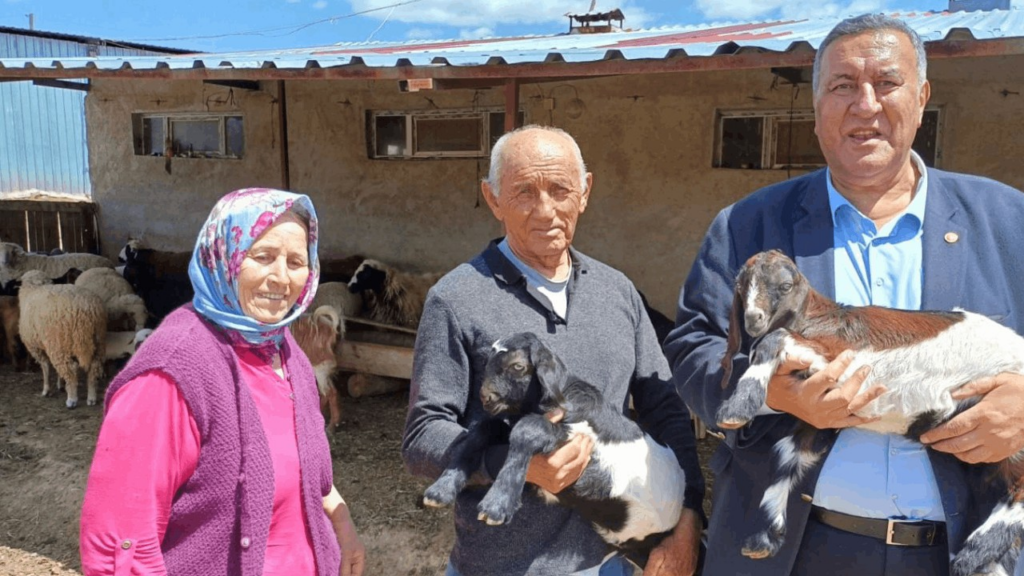 Hayvancılık Alarm Veriyor! Çiftçiler Bir Bir Besiciliği Bıraktı