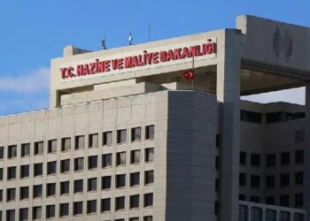 Hazine iki tahvil ihalesinde yaklaşık 102,8 milyar lira borçlandı
