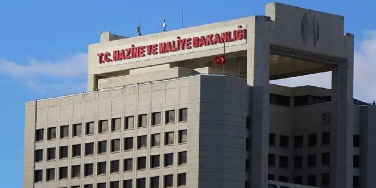 Hazine iki tahvil ihalesinde yaklaşık 102,8 milyar lira borçlandı