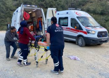 Hızlı Tren Hattında Feci Kaza: Viyadük Zemini Çöktü, 9 İşçi Yaralandı