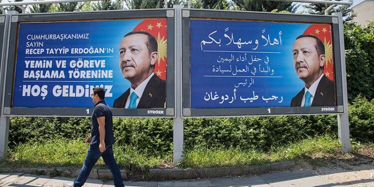 İBB soruşturması kapsamında kayyım atanan şirketler, reklam panolarının da çoğunluğuna sahipti!