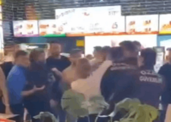 İki Grup Birbirine Girdi, AVM Savaş Alanına Döndü