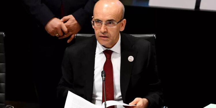 İki yıllık ekonomideki kanamayı durdurma çabası çöpe gitti; Nebati yönetimi ile Şimşek yönetimi arasında fark kalmadı