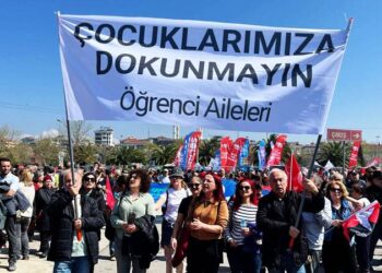 "İmamoğlu protestolarında tutuklanan öğrencilerin ders notları cezaevine alınmadı" iddiası; "Lütfen sınav tarihlerini erteleyin" çağrısı