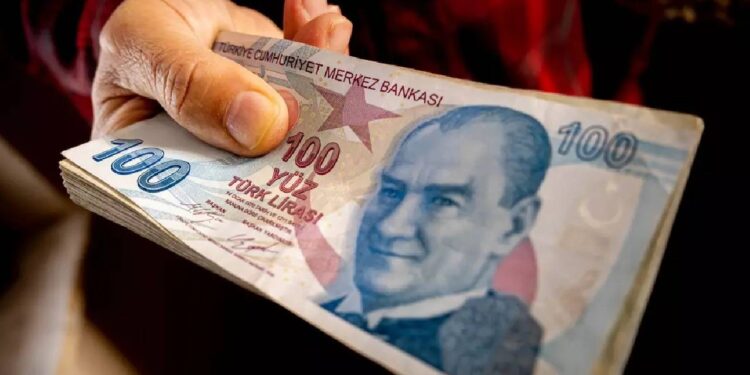 İş Arayanlar Mutlaka Baksın! Aylık 100 Bin TL Maaşla Çalışacak Elemanı Mumla Arıyorlar