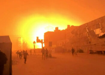 İsrail, Gazze’nin son hastanesi El-Ehli Baptist’i vurdu