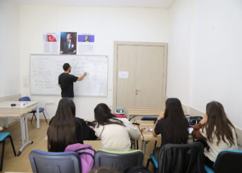 İstanbul Valiliği: Açığa alma yok, tayin var