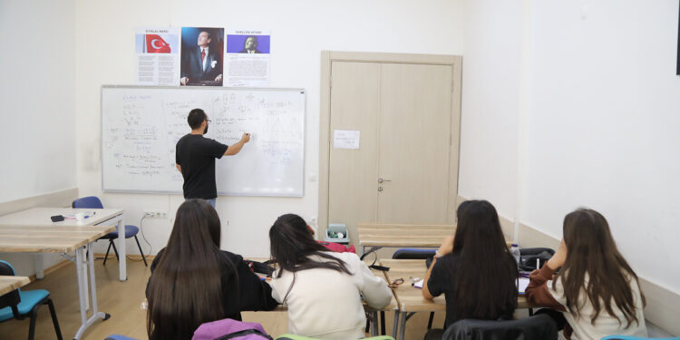 İstanbul Valiliği: Açığa alma yok, tayin var