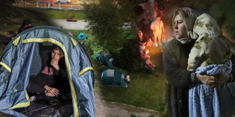 İstanbullu'ya Uyku Yok! Geceyi Sokakta Geçiriyorlar