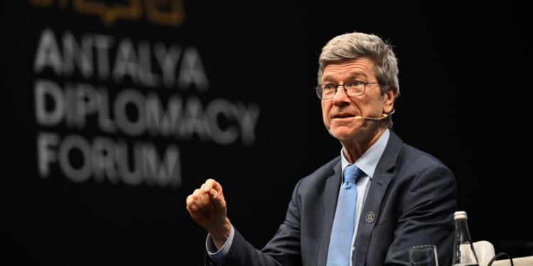 Jeffrey Sachs: Suriye savaşı ABD'nin gizli planıydı