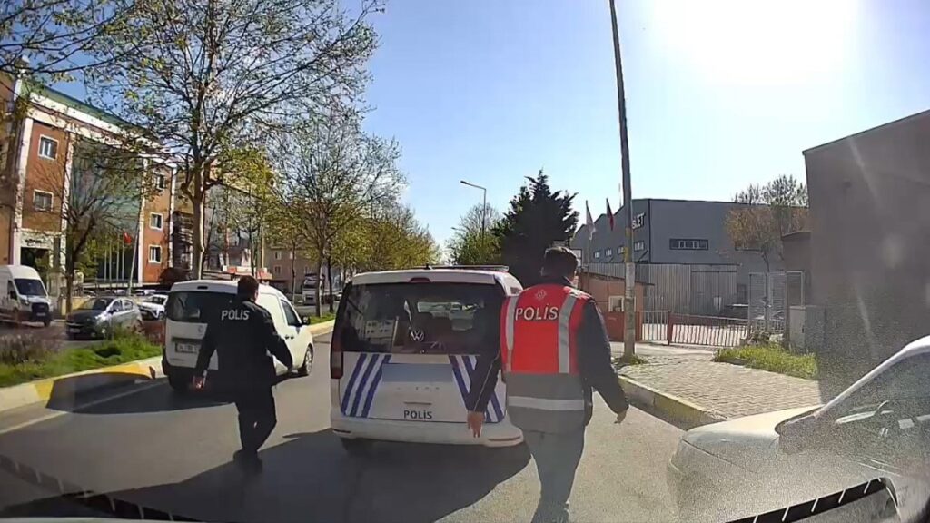 'Kafana Sıkarım' Tehdidine Görevden Uzaklaştırma: Görüntüler Emniyet'i Harekete Geçirdi