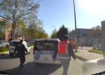'Kafana Sıkarım' Tehdidine Görevden Uzaklaştırma: Görüntüler Emniyet'i Harekete Geçirdi