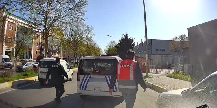 'Kafana Sıkarım' Tehdidine Görevden Uzaklaştırma: Görüntüler Emniyet'i Harekete Geçirdi