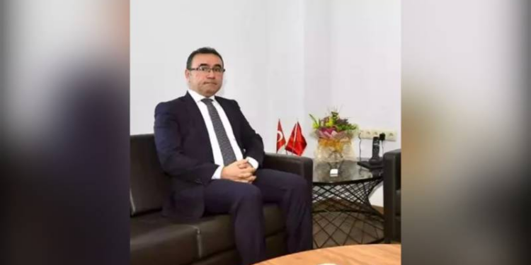 Kahramanmaraşlı depremzedeleri dolandırma suçlamasıyla yargılanan eski kaymakama 70 yıl hapis cezası!