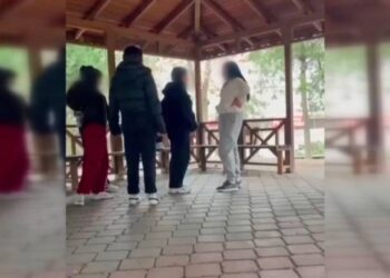 Kız öğrenciyi darbedip videosunu çekmişlerdi: 4 liseli tutuklandı