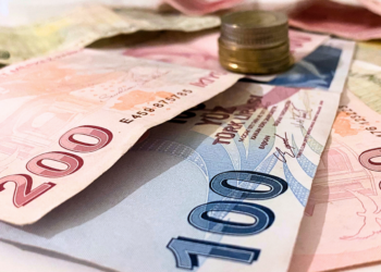 Commerzbank’tan felaket uyarısı: Lira çöküyor
