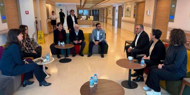 Maalesef durumu stabil ve kritik