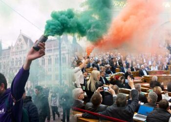 Macaristan'da LGBTİ+ Yürüyüşleri Yasaklandı, Para Cezası Kesilecek