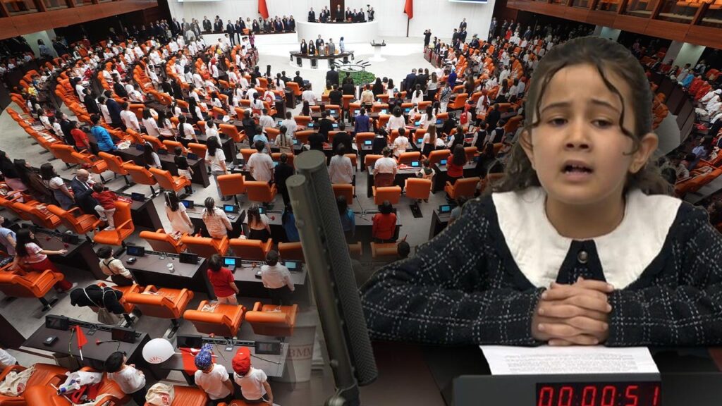 Meclis Çocuk Oturumuna Damga Vuran Sözler! 'Sesimi Meclis'te Duyurabiliyorsam, Atatürk'ün Mirası Cumhuriyet'in Eseridir'