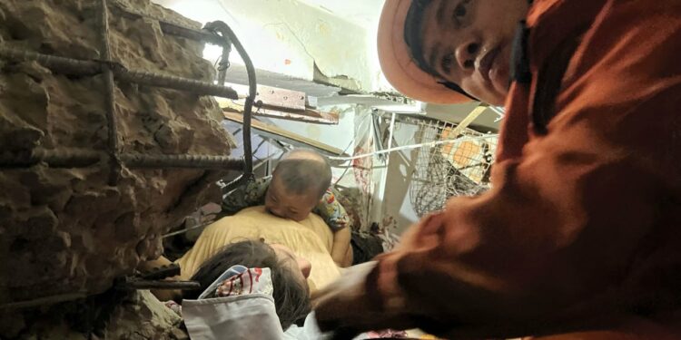 Myanmar’da deprem: Ölü sayısı 2 bin 719’a yükseldi