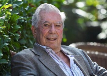 Nobel ödüllü yazar Mario Vargas Llosa hayatını kaybetti