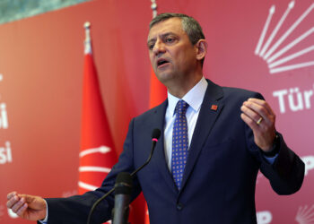 Özel tekrarladı: Trump'tan icazet alıp tutukladı