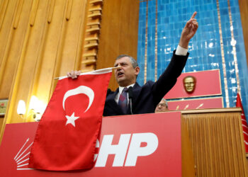 Özgür Özel: Şuurunu kaybetmiş bir iktidar ile karşı karşıyayız, yürüyeceğiz!