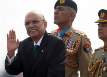 Pakistan Cumhurbaşkanı Hastaneye Kaldırıldı, Alarm Durumuna Geçildi