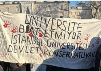 Polis, boykota katılan öğrencilerin ailelerini aradı