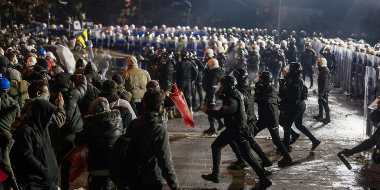 Saraçhane protestolarında tutuklanan öğrenci sayısı 299'a düştü