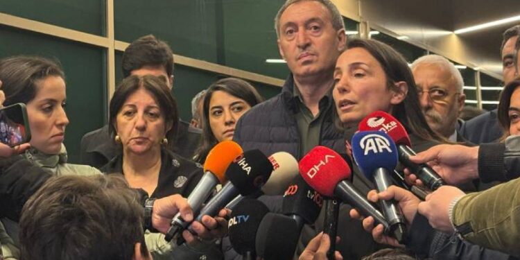 Sırrı Süreyya Önder bugüne kadar çok badire atlattı, bu badireyi de atlatacak