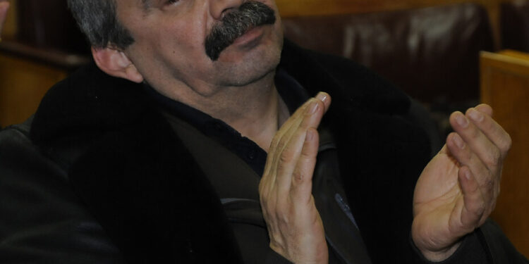 Sırrı Süreyya Önder'in doktoru: Kurtulma ihtimali zayıf da olsa umudumuz var