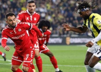 Sivasspor - Fenerbahçe Maçının İlk 11'leri Belli Oldu