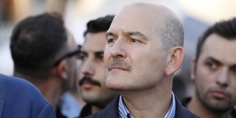 Soylu, Falyalı iddialarına cevap verdi: Namusumuzu yolda bulmadık