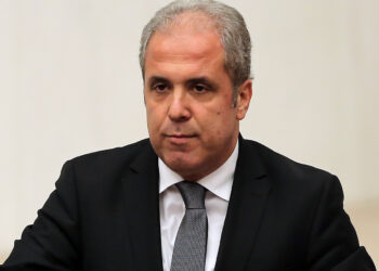 Tayyar'dan AKP'ye net İmamoğlu uyarısı
