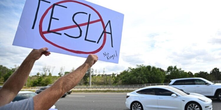 Boykot, ABD’de “işe yaradı”: Tesla’nın satışları yüzde 13 düştü