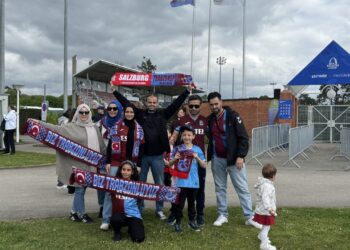 Trabzonsporlu Taraftarlar Nyon'a Geldi
