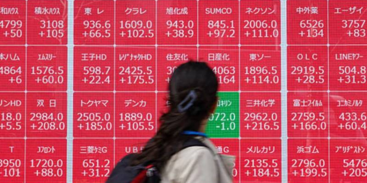 Trump Çin'i ek yüzde 50 ile tehdit etti, dünya resesyona mı gidiyor?