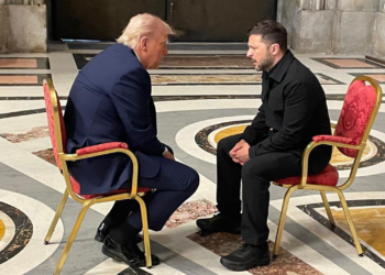 Trump ve Zelenskiy'den Aylar Sonra İlk Temas! Son Görüşmelerinde Tansiyon Yükselmişti