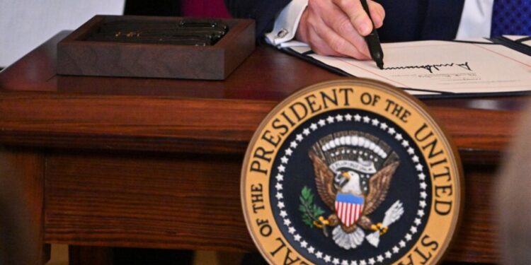 Trump’ın planı sızdı: 1 milyon göçmen sınır dışı edilecek