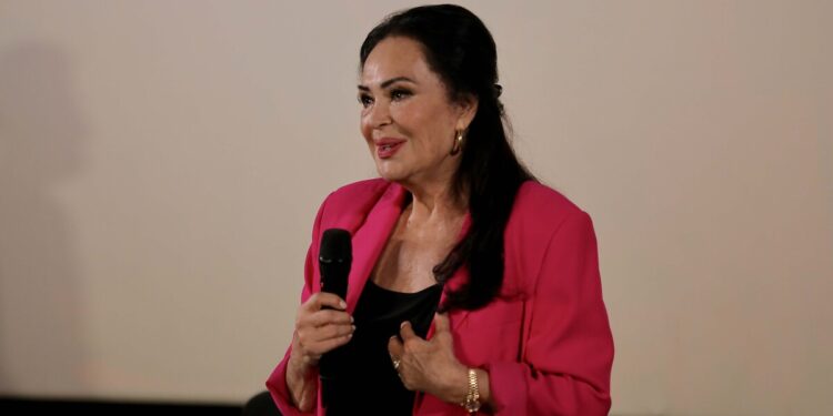 Türkan Şoray da endişeli: Gençler neden tutuklu?