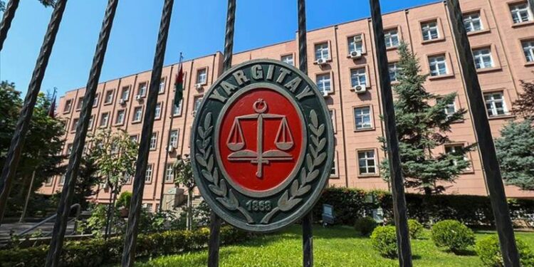 Üniversitenin 'diploma iptal' kararı yargıdan döndü